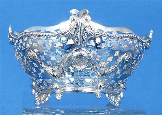 A Victorian silver pierced oval dish, by Charles Stuart Harris, Length; 147mm weight: 5oz/156grms